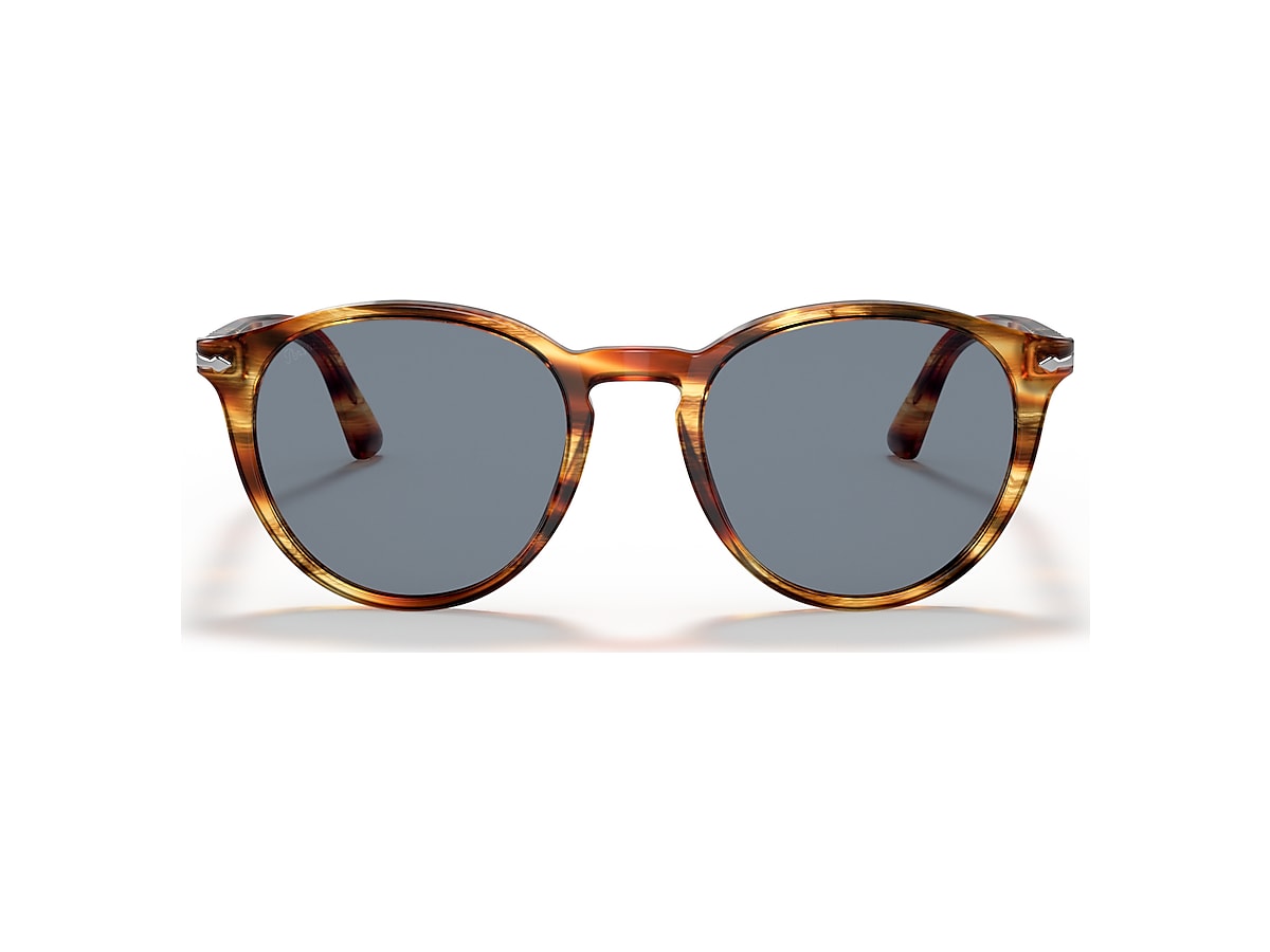 https://assets.persol.com/is/image/Persol/8053672618648_TOP_shad_fr.png?impolicy=SEO_4x3